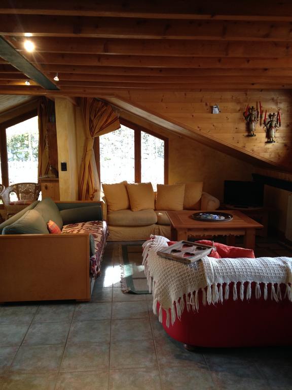 Les Nereides Studios Et Appartements Brides Les Bains エクステリア 写真