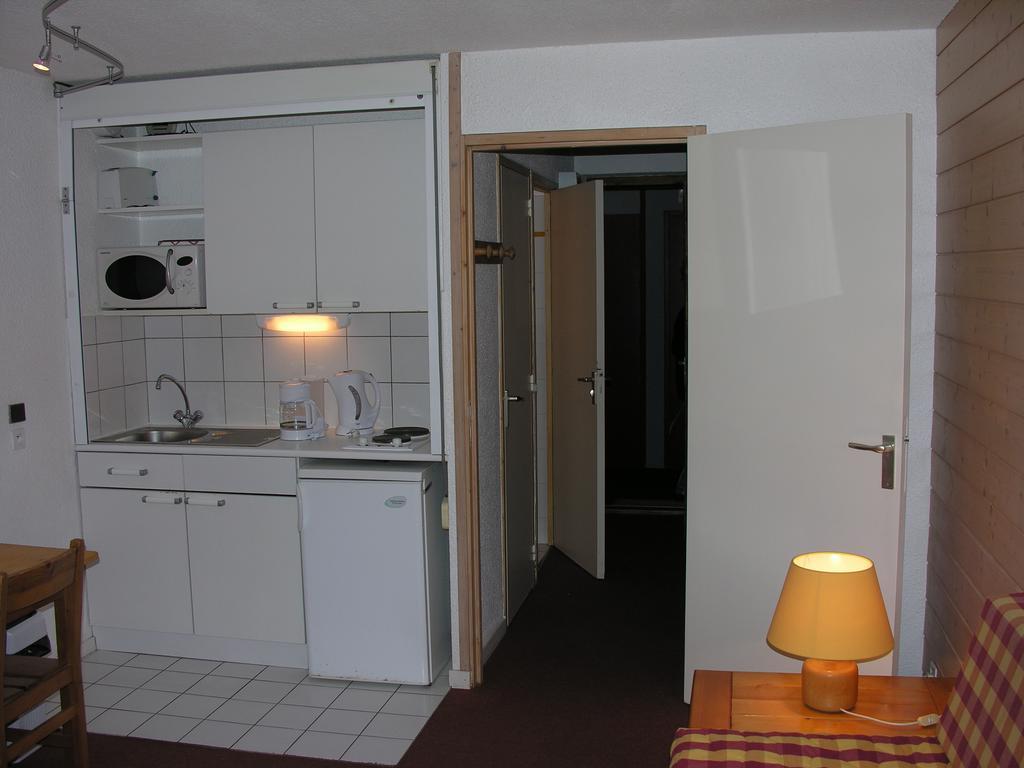 Les Nereides Studios Et Appartements Brides Les Bains エクステリア 写真