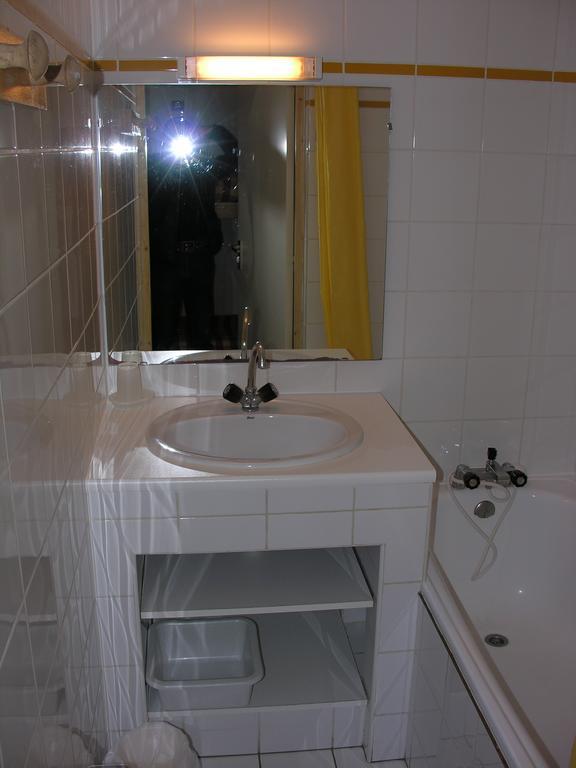 Les Nereides Studios Et Appartements Brides Les Bains エクステリア 写真